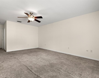 4813 W Bay Villa Avenue - Photo Thumbnail 15