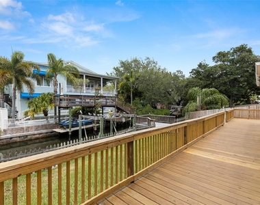 4813 W Bay Villa Avenue - Photo Thumbnail 4