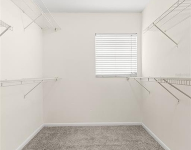 4813 W Bay Villa Avenue - Photo Thumbnail 20