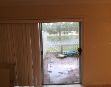 13697 Orange Sunset Drive - Photo Thumbnail 7