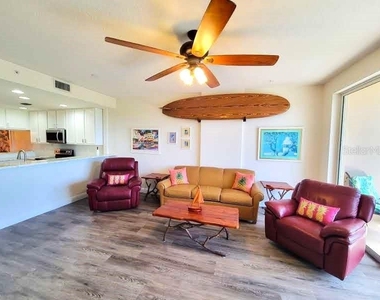 7296 Marathon Drive - Photo Thumbnail 14