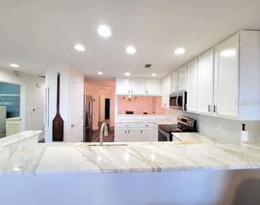 7296 Marathon Drive - Photo Thumbnail 8