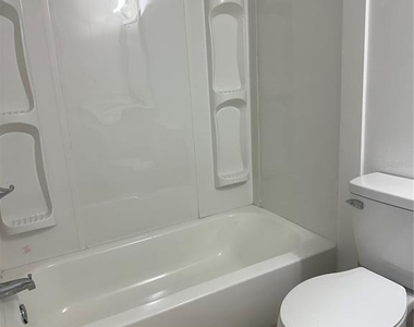 8426 Camden Street - Photo Thumbnail 7