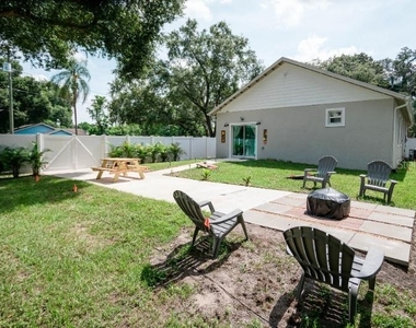 705 E Elm Street - Photo Thumbnail 14