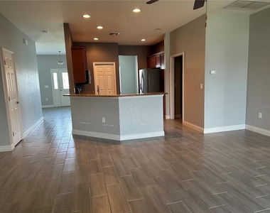 2597 Highlands Creek Way - Photo Thumbnail 2