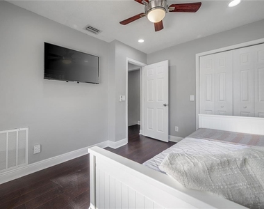2902 N Jefferson Street - Photo Thumbnail 27