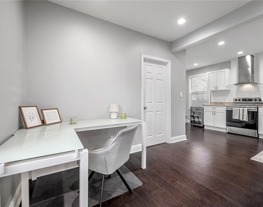 2902 N Jefferson Street - Photo Thumbnail 17