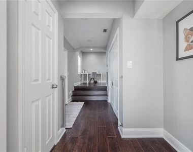 2902 N Jefferson Street - Photo Thumbnail 8
