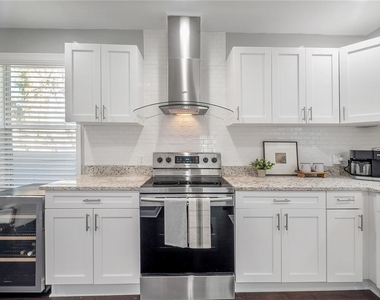 2902 N Jefferson Street - Photo Thumbnail 12
