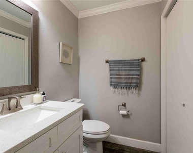 15307 W Pond Woods Drive - Photo Thumbnail 19