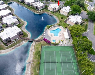 15307 W Pond Woods Drive - Photo Thumbnail 7