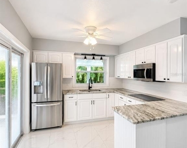 5124 Springwood Drive - Photo Thumbnail 5