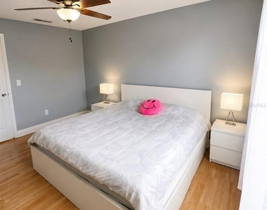 5124 Springwood Drive - Photo Thumbnail 9