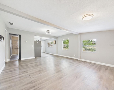 605 S Disston Avenue - Photo Thumbnail 5