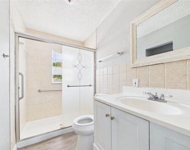 605 S Disston Avenue - Photo Thumbnail 10