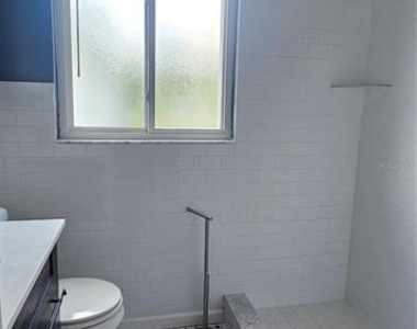 2611 17th Avenue N - Photo Thumbnail 5