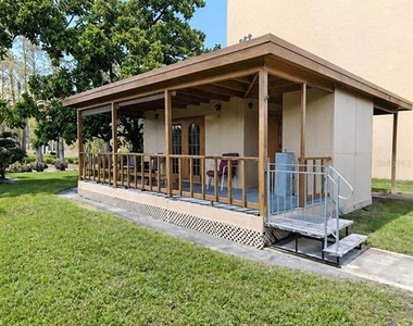 5820 N Church Avenue - Photo Thumbnail 14