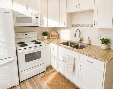 2501 Harn Boulevard - Photo Thumbnail 4