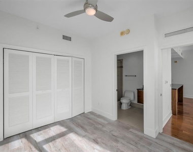 175 1st Street S - Photo Thumbnail 12