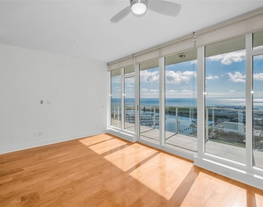 175 1st Street S - Photo Thumbnail 5