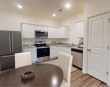 6195 Daerr Ridge St Street - Photo Thumbnail 2