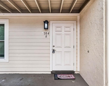 527 S Lincoln Avenue - Photo Thumbnail 1