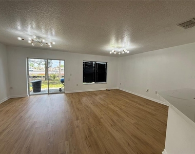 2573 Aventurine Street - Photo Thumbnail 5