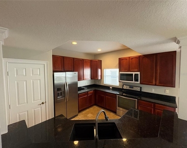 6931 Lucca Street - Photo Thumbnail 7