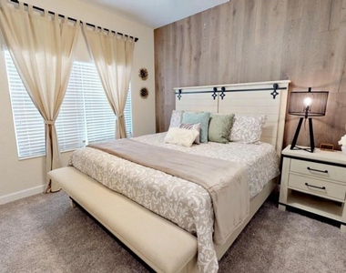 4966 Windermere Avenue - Photo Thumbnail 2