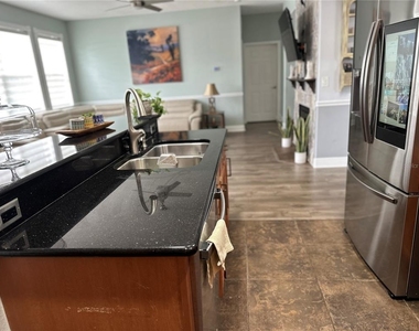 10018 Chorlton Circle - Photo Thumbnail 3