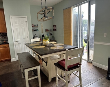 10018 Chorlton Circle - Photo Thumbnail 8