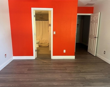10018 Chorlton Circle - Photo Thumbnail 48