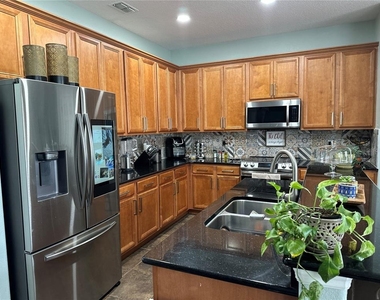 10018 Chorlton Circle - Photo Thumbnail 1