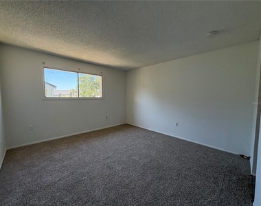 944 Lake Destiny Road - Photo Thumbnail 7