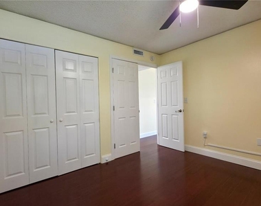 2025 Sylvester Road - Photo Thumbnail 23