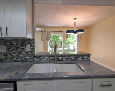 2025 Sylvester Road - Photo Thumbnail 10