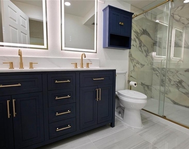 2025 Sylvester Road - Photo Thumbnail 17