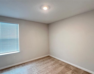 11056 Great Rock Street - Photo Thumbnail 28