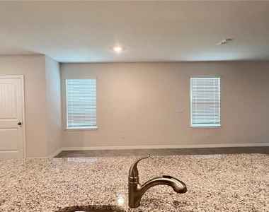 11056 Great Rock Street - Photo Thumbnail 10