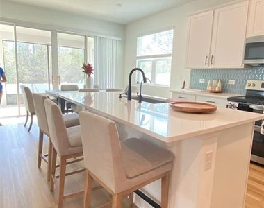4128 Southern Vista Loop - Photo Thumbnail 5