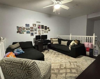 2280 Chatham Place Drive - Photo Thumbnail 11