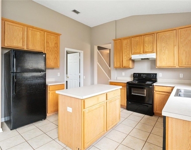 2173 Granger Avenue - Photo Thumbnail 6