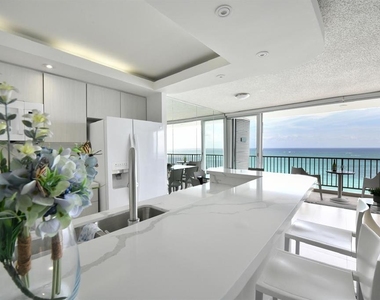 4745 Isla Verde Avenue - Photo Thumbnail 1