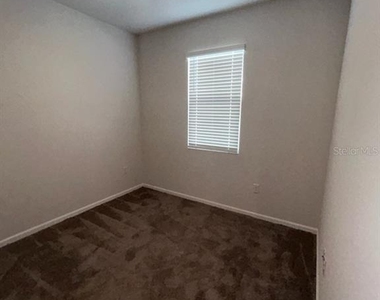 228 Hillcrest Drive - Photo Thumbnail 18