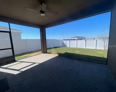228 Hillcrest Drive - Photo Thumbnail 10