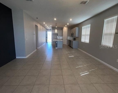 228 Hillcrest Drive - Photo Thumbnail 11