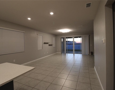 228 Hillcrest Drive - Photo Thumbnail 20
