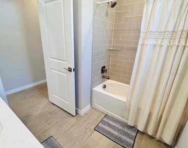 2450 Sw 170th Loop - Photo Thumbnail 12