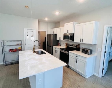 2450 Sw 170th Loop - Photo Thumbnail 7