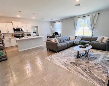 2450 Sw 170th Loop - Photo Thumbnail 6